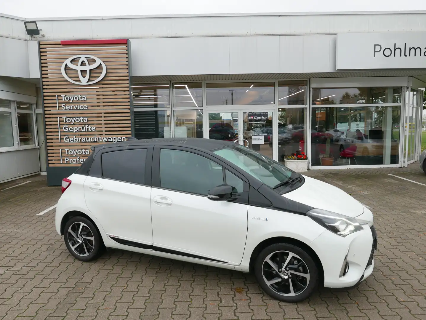 Toyota Yaris Hybrid Style KAMERA*CARPLAY Blanc - 1