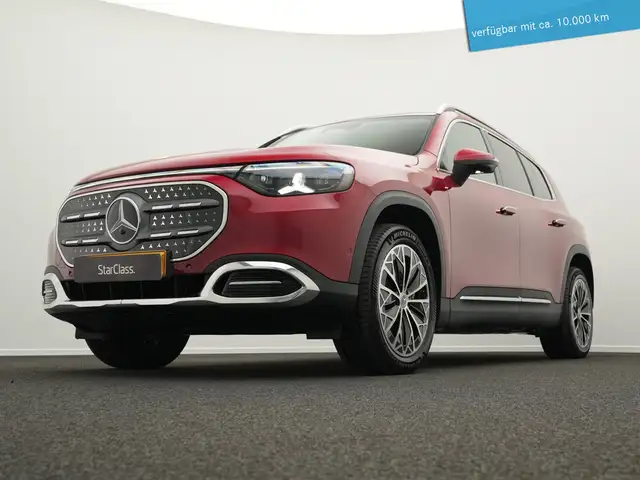 Mercedes-Benz GLB view 10