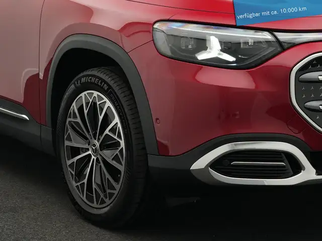 Mercedes-Benz GLB view 9