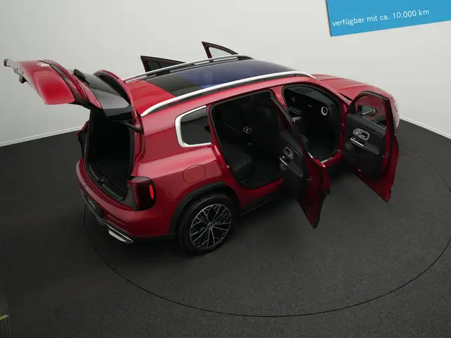 Mercedes-Benz GLB view 15