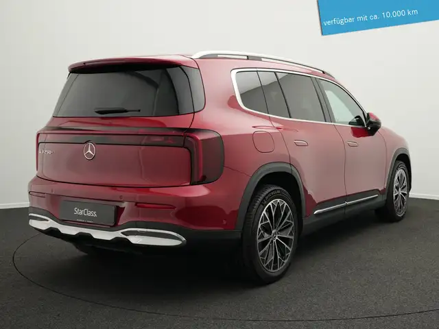 Mercedes-Benz GLB view 3