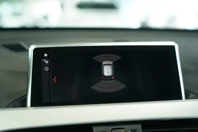 BMW X1 view 8