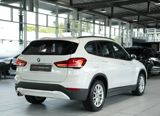 BMW X1 view 13