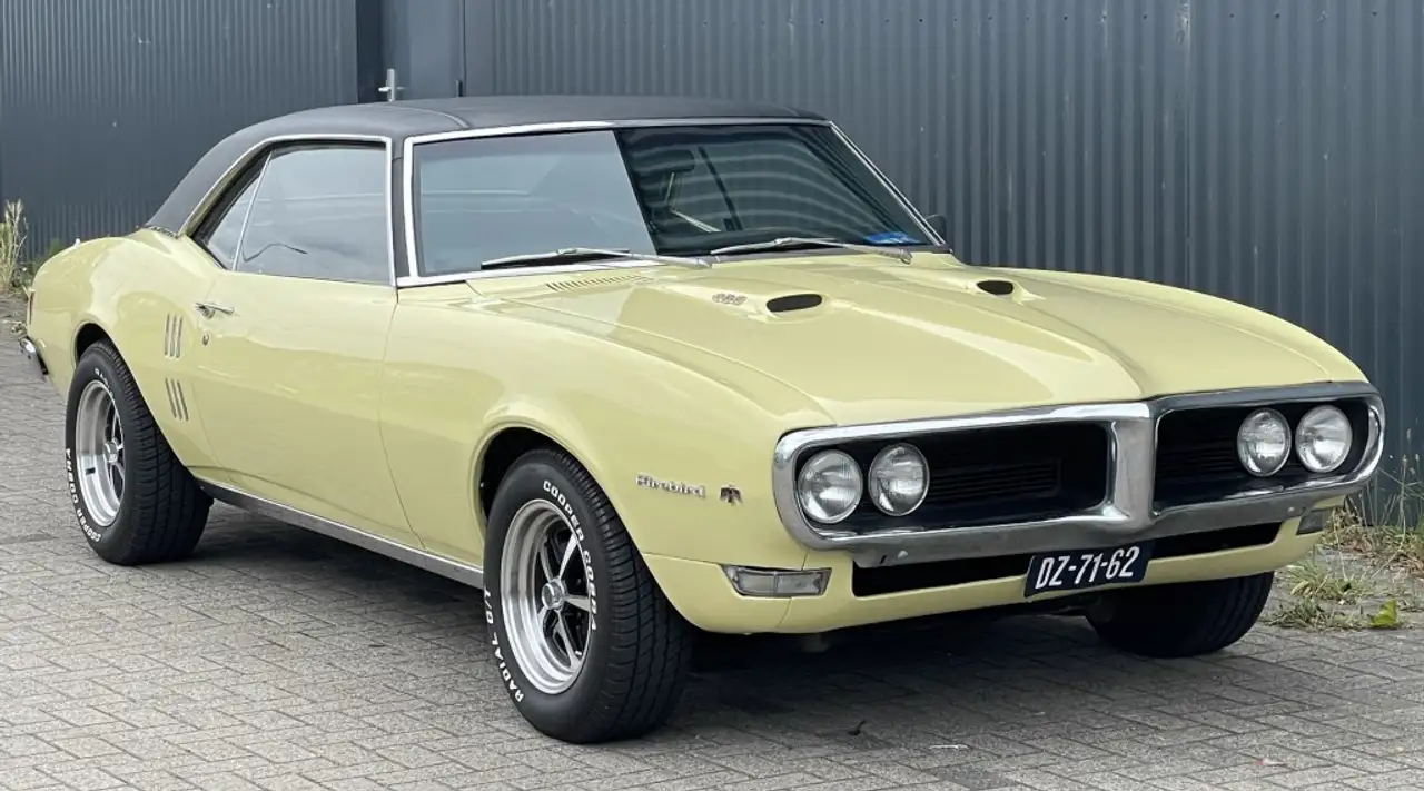 Pontiac Firebird Formula 400 V8 6.6 liter Automaat, foto 4