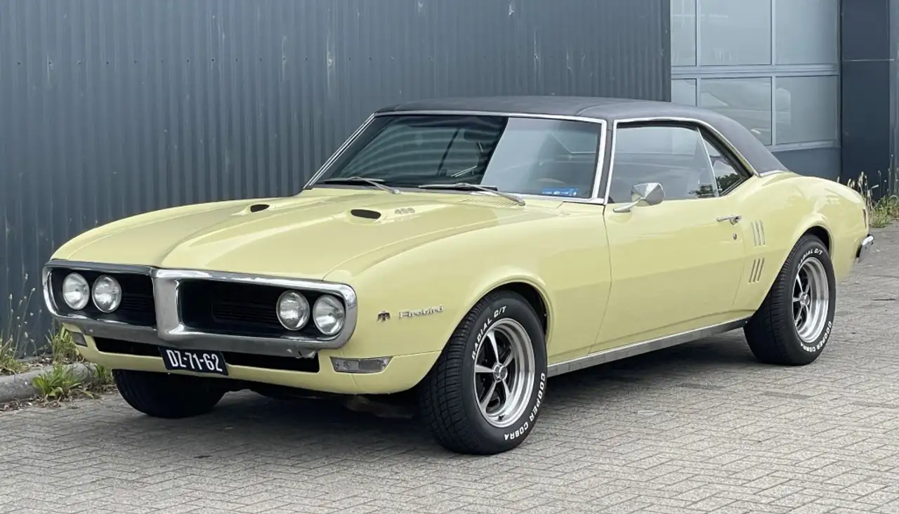 Pontiac Firebird Formula 400 V8 6.6 liter Automaat, foto 1