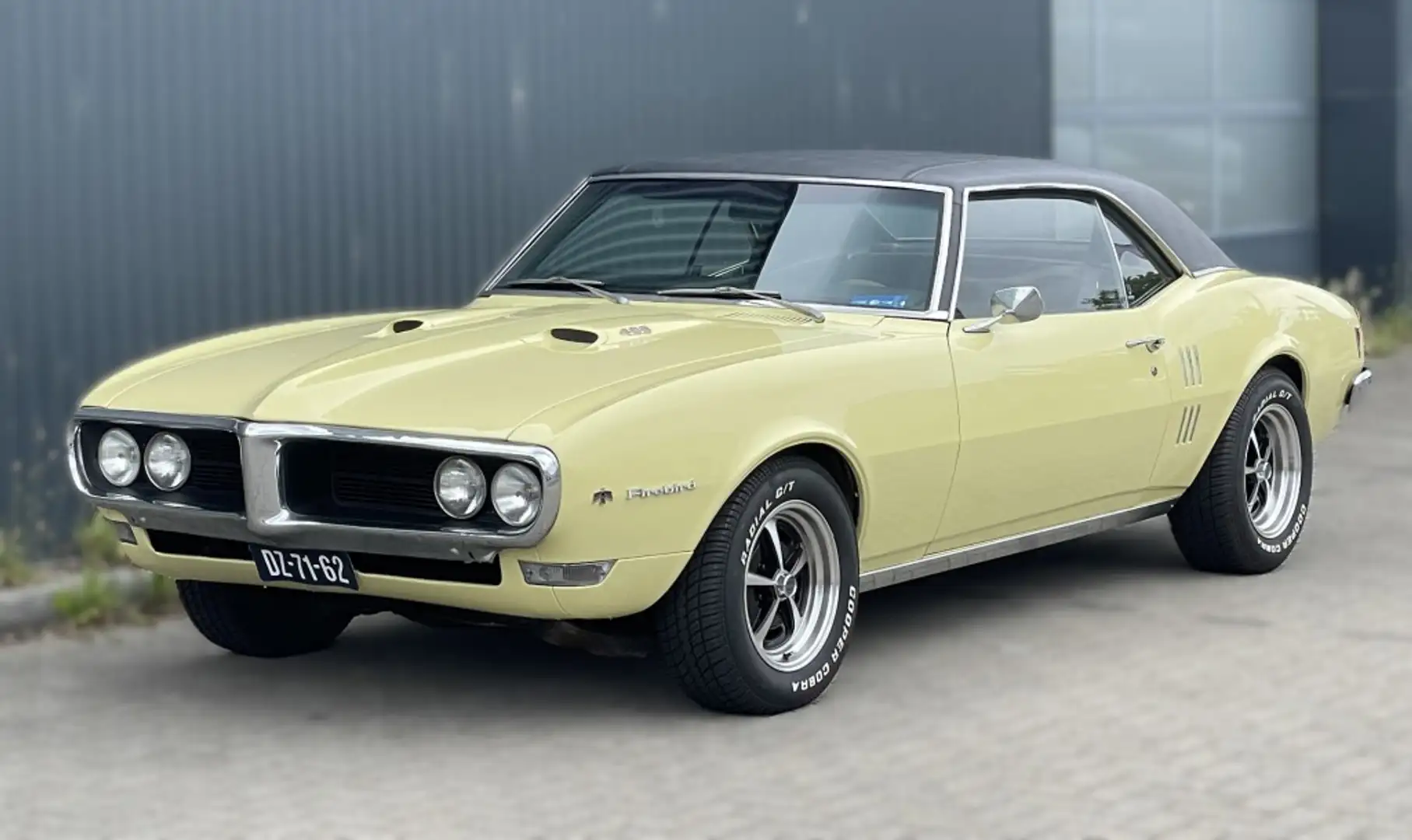 Pontiac Firebird Formula 400 Geel - 1