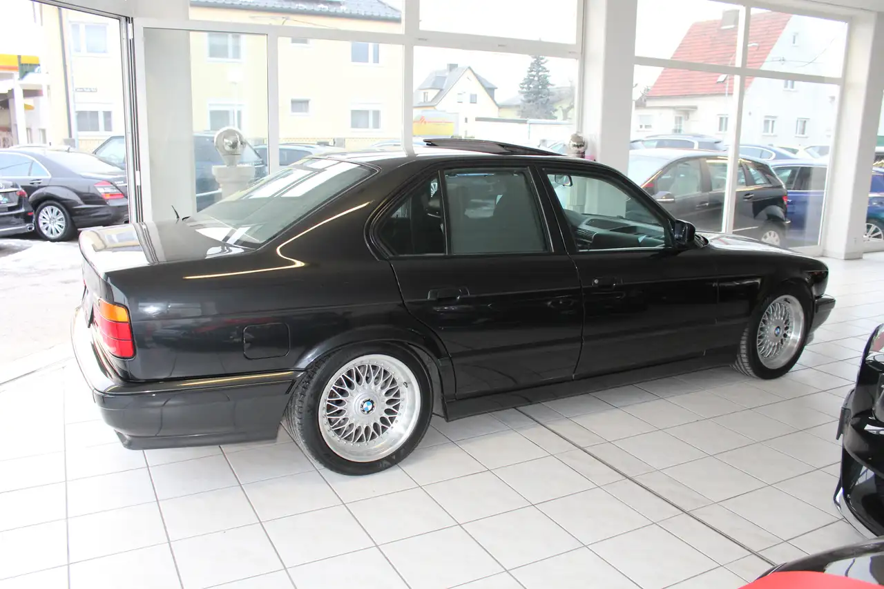 BMW M5, foto 12