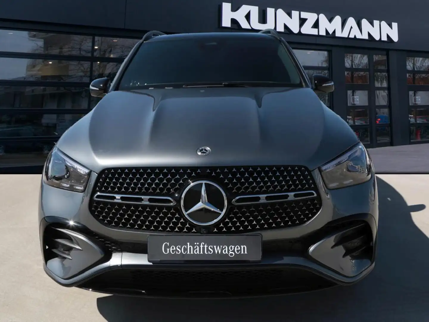 Mercedes-Benz GLE 450 4MATIC AMG Distronic Panorama SHZ-Fond Grau - 2