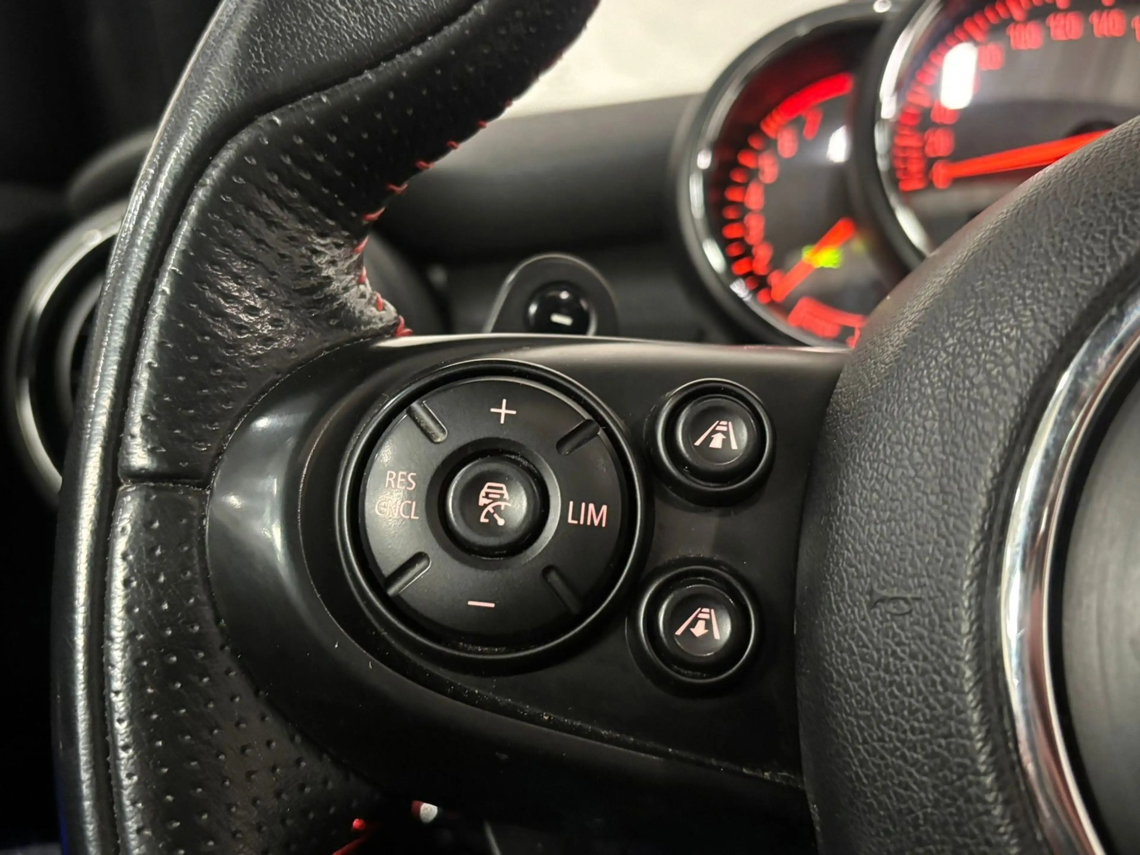 MINI John Cooper Works 5-Deurs 2.0 S JCW 192PK Automaat Pano Leder — photo 21