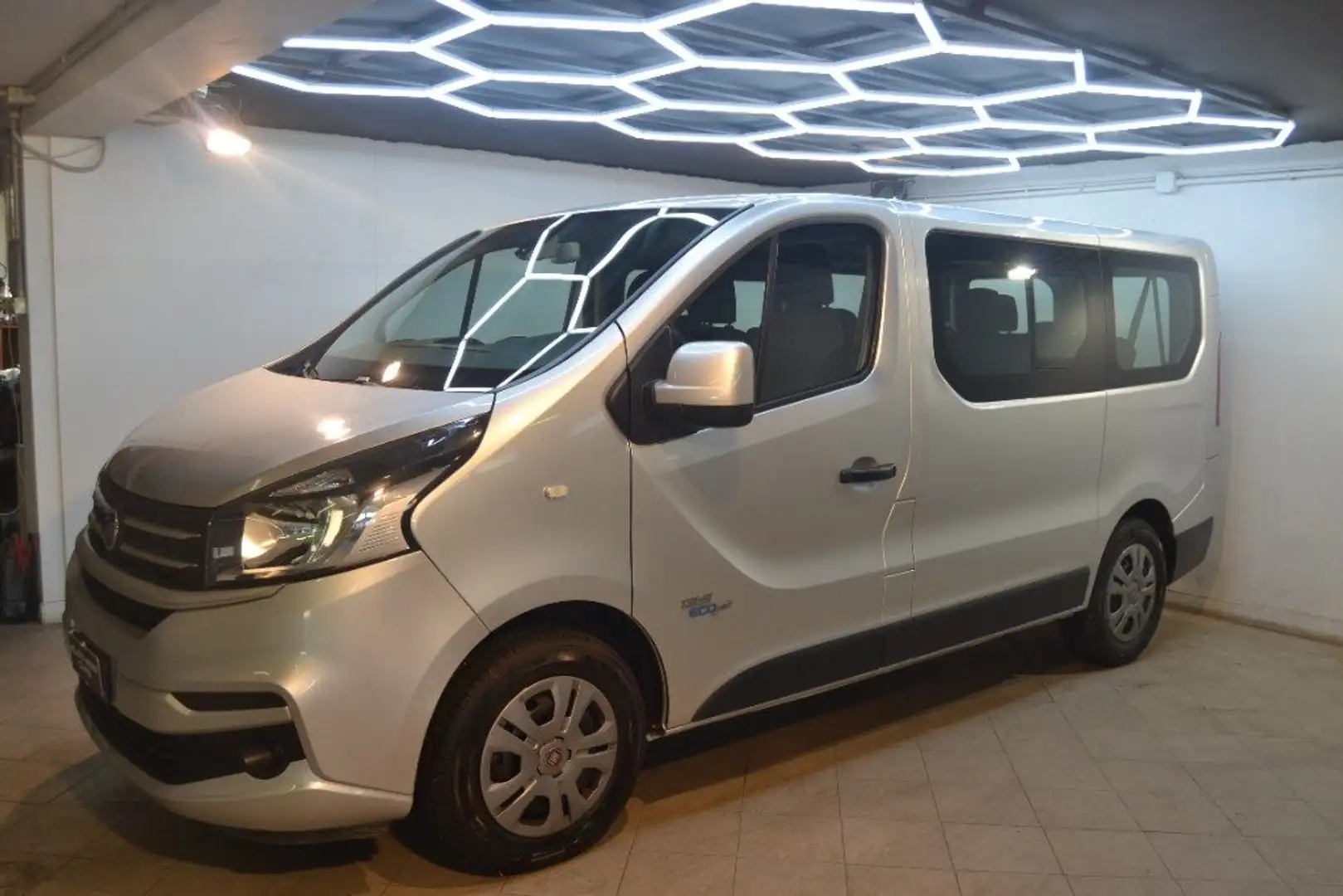 Fiat Talento 1.6 MJT 120CV PC-TN  9 posti Argento - 1