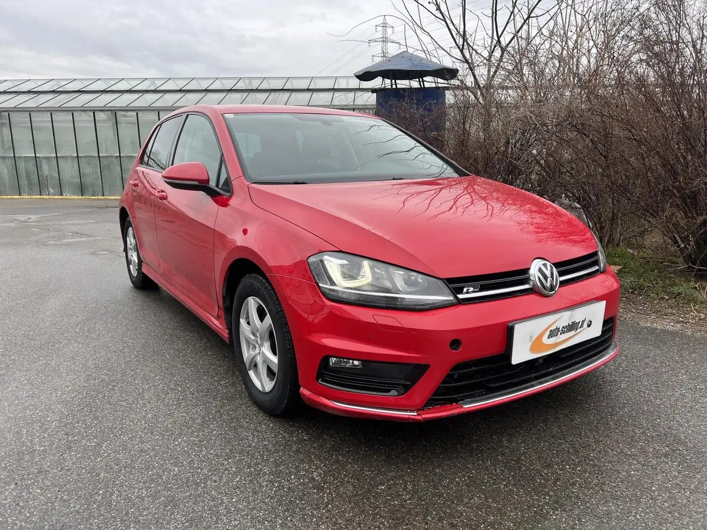 Volkswagen Golf Rabbit 1,6 BMT TDI 4Motion SZHZG CarPlay ACC LED Rood - 1