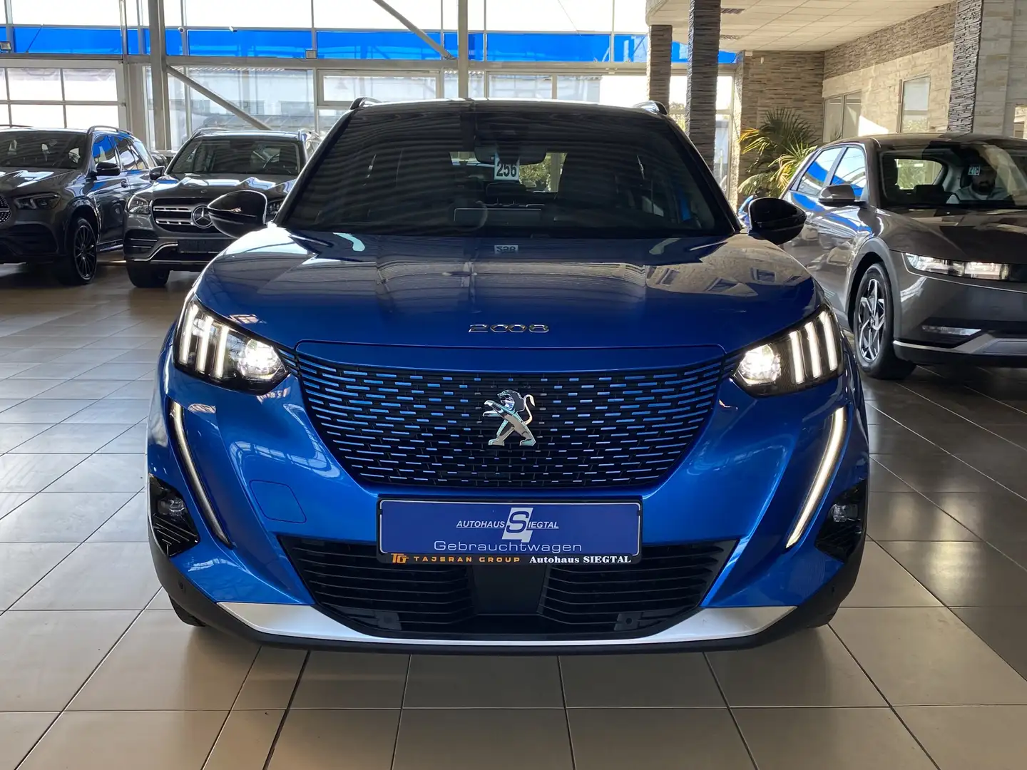 Peugeot 2008 e- GT dig.Cockpit Navi R.Cam LED SHZ PDC Blau - 2
