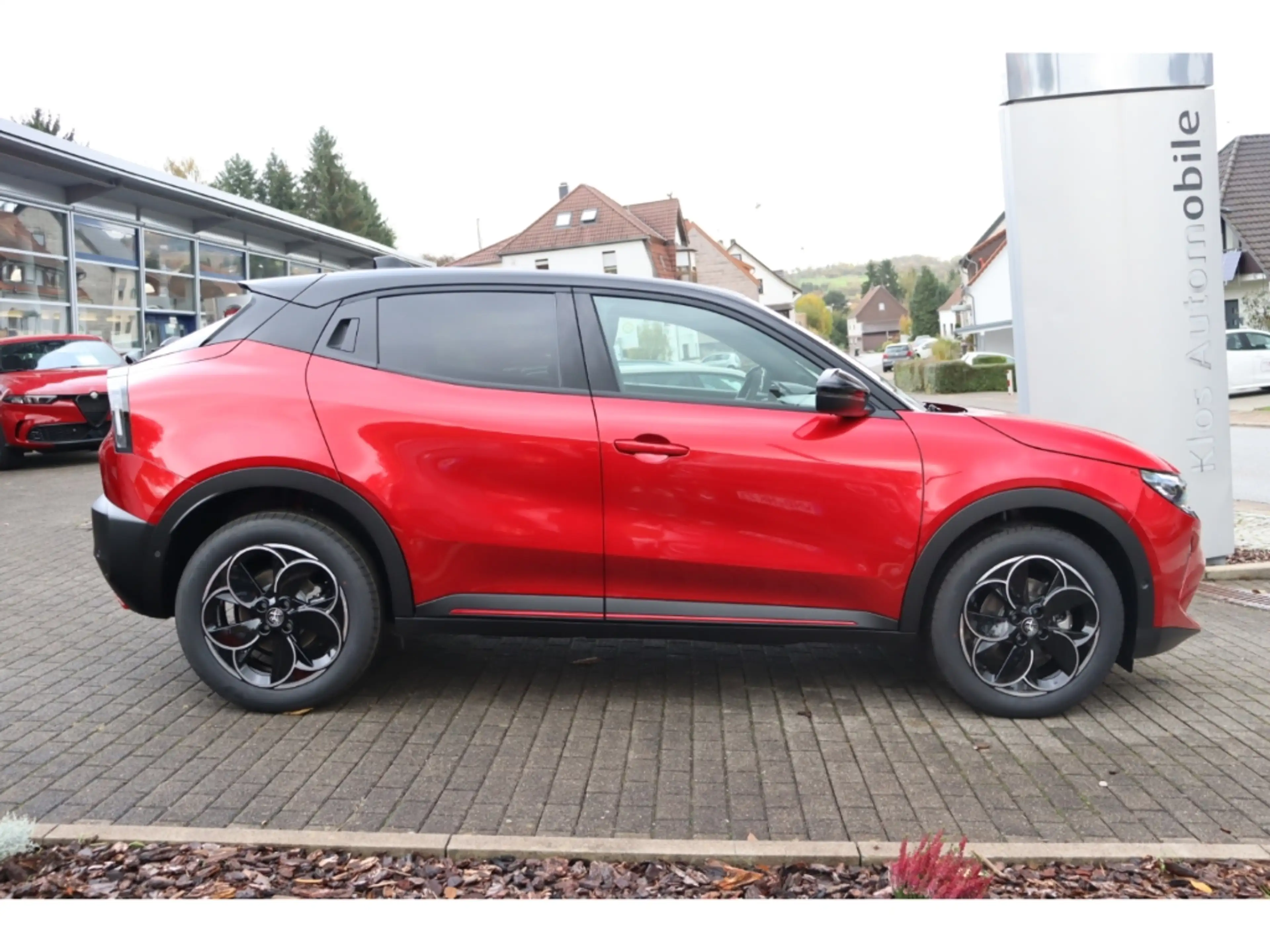 Alfa Romeo Junior IBRIDA Q4 1.2 VGT 145PS DCT6 SPORT SABELT — photo 2