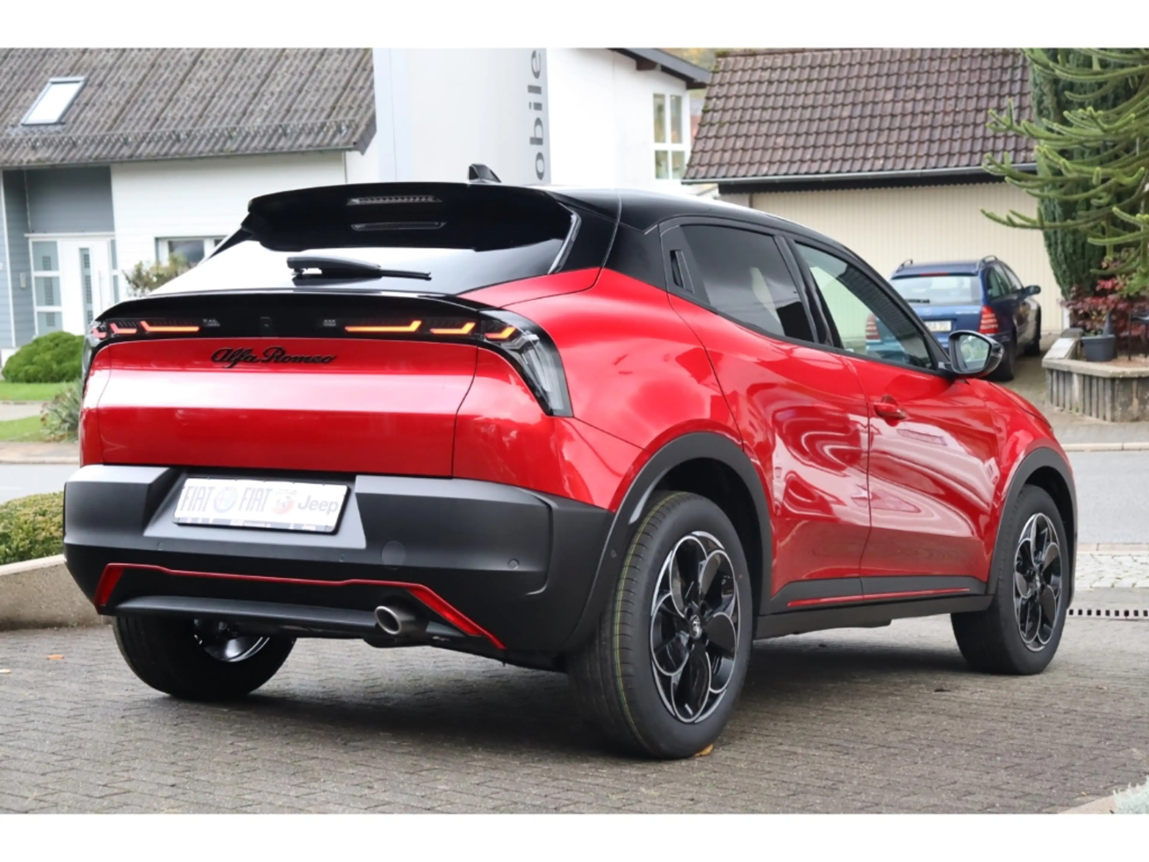 Alfa Romeo Junior IBRIDA Q4 1.2 VGT 145PS DCT6 SPORT SABELT — photo 3