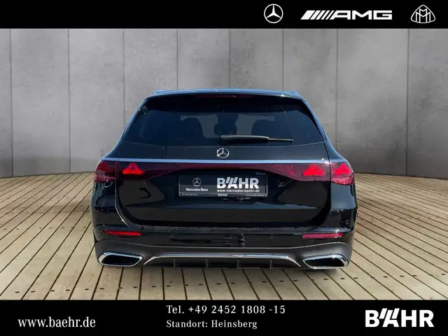 Mercedes-Benz E-Class view 8