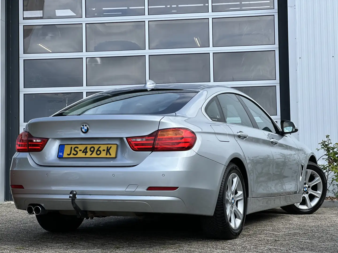 BMW 420 4-serie Gran Coupé 420i Centennial High Executive siva - 2