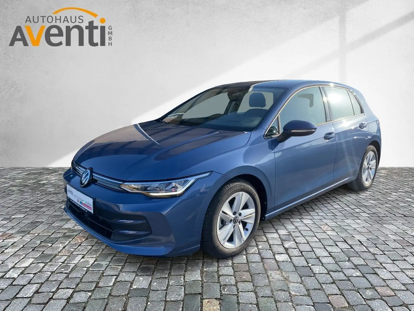 Volkswagen Golf W Life *AHK*ACC*HUD*Tot Winkel*Lane Assist* Blauw - 2