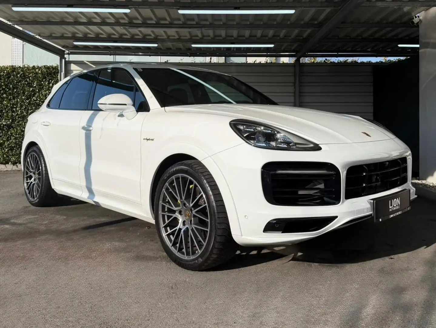 Porsche Cayenne Cayenne E-Hybrid Tiptronic S / Sportdesign Weiß - 2