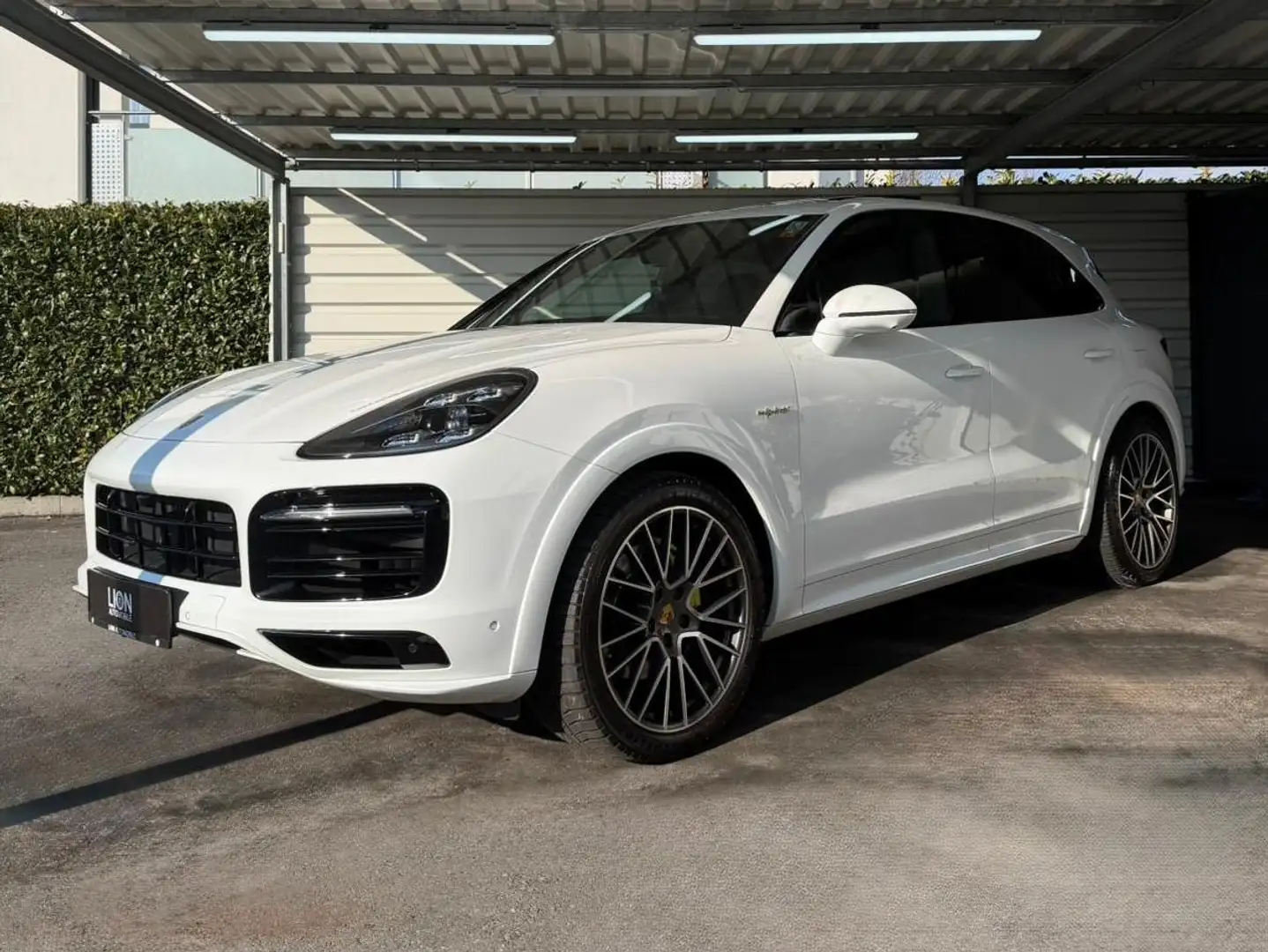 Porsche Cayenne Cayenne E-Hybrid Tiptronic S / Sportdesign Weiß - 1