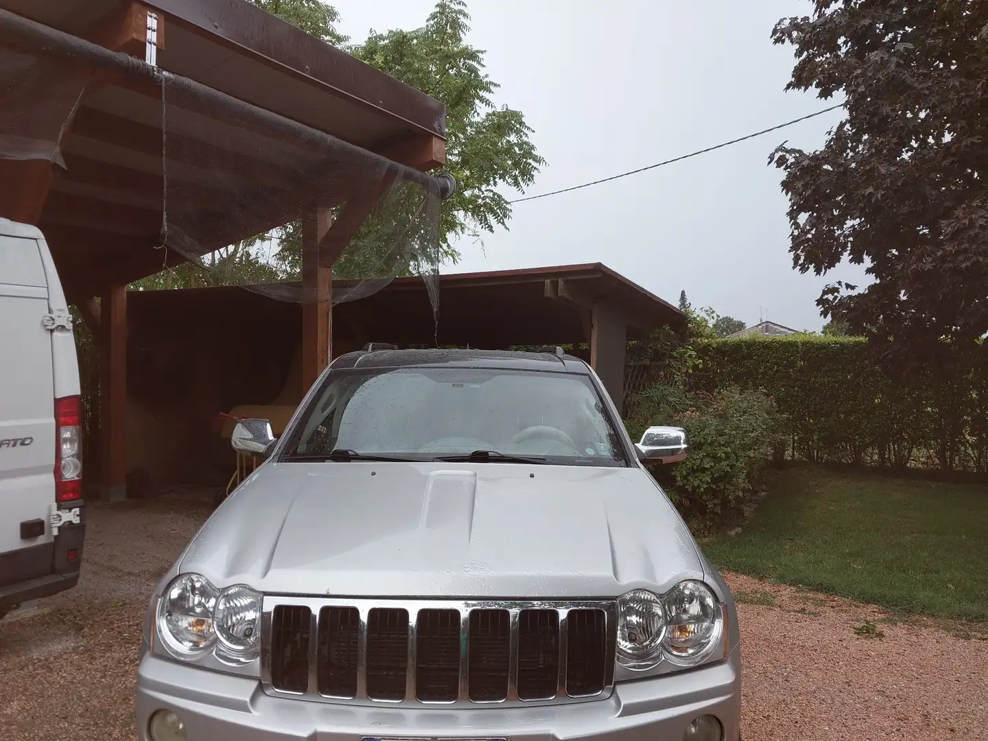 Jeep Grand Cherokee 3.0 V6 crd Laredo auto - 1