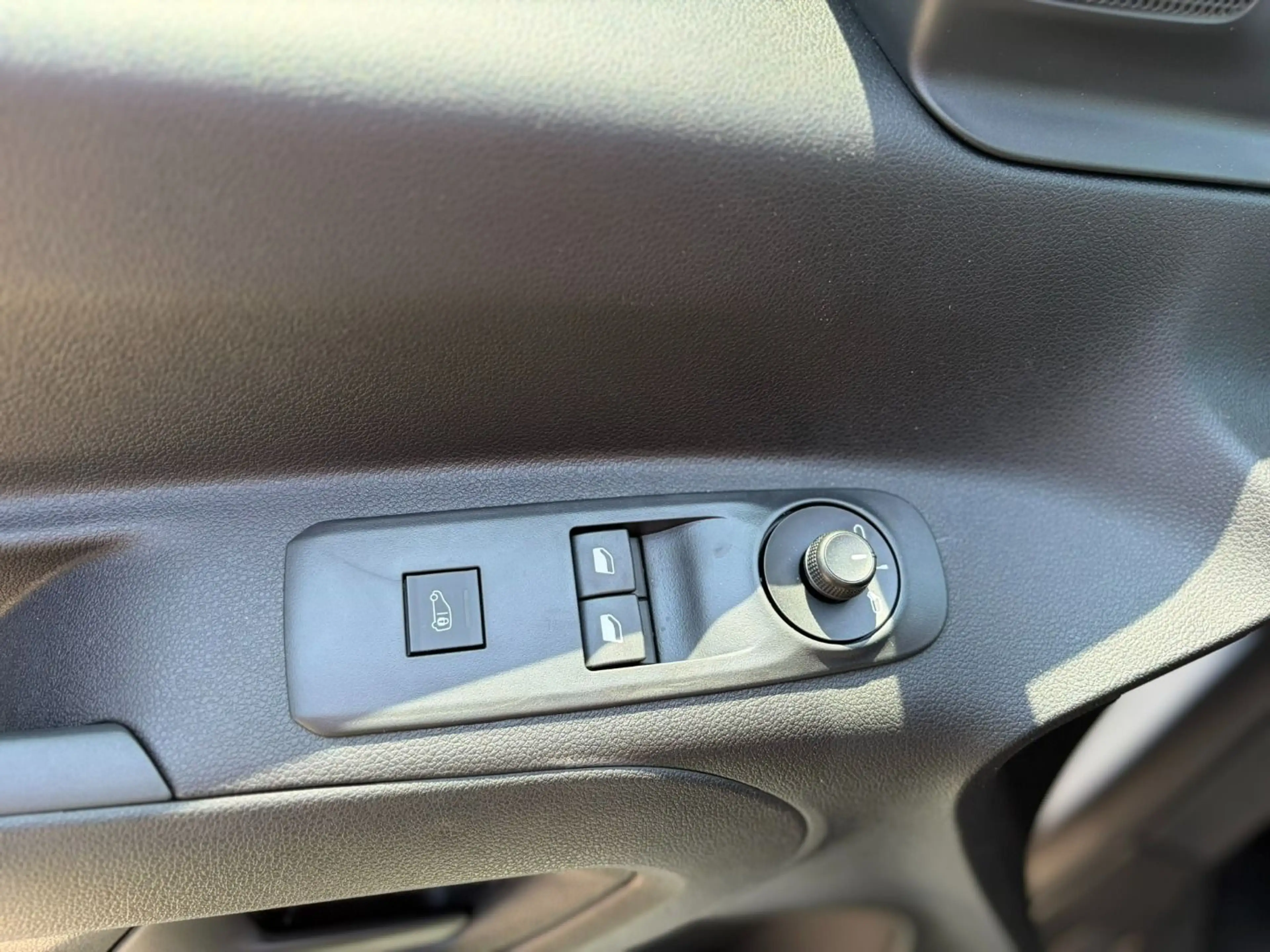 Fiat Doblo Doblò KW XL Diesel 100 Manuell — photo 10