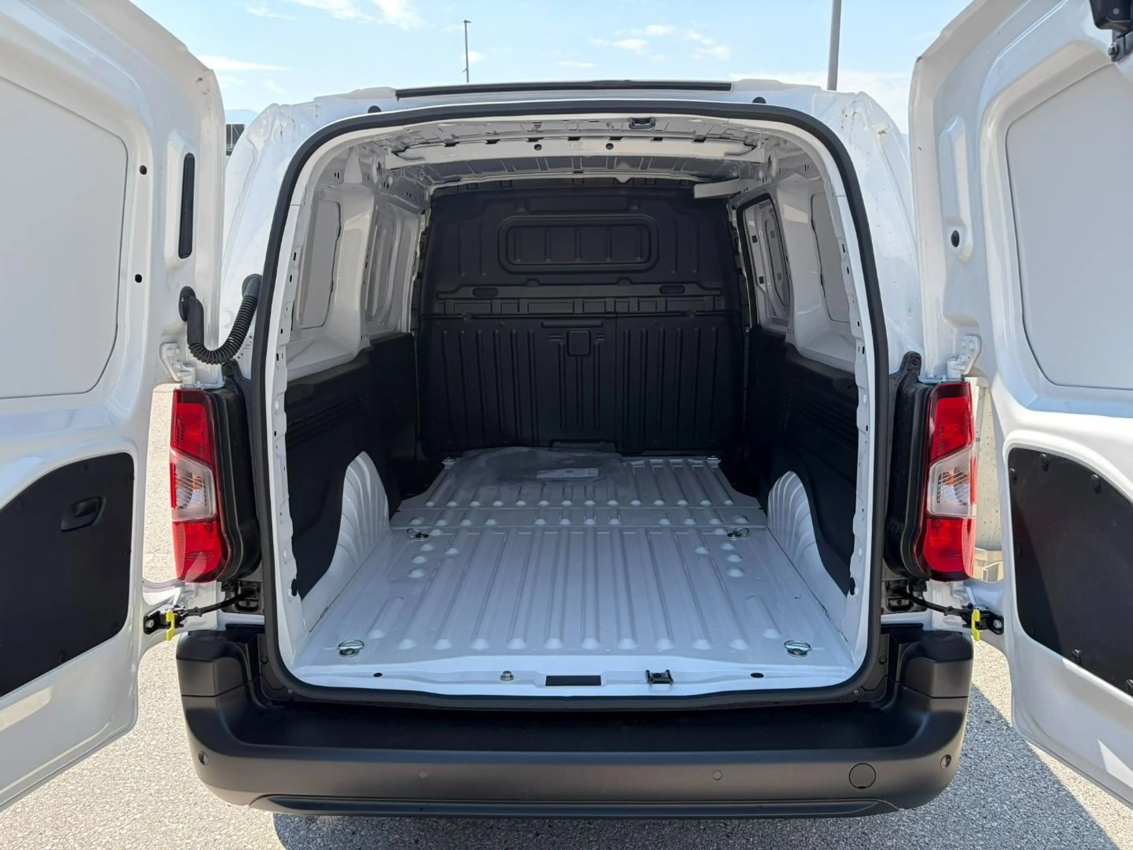 Fiat Doblo Doblò KW XL Diesel 100 Manuell — photo 8