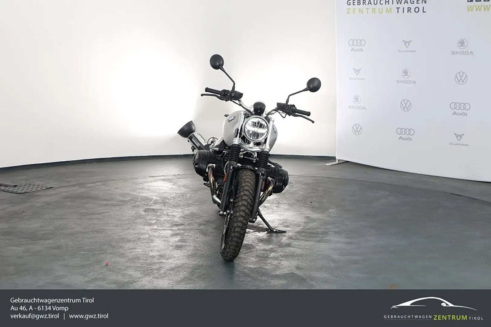 BMW R nineT SCRAMBLER VOLL LED AKRA TEMP GRIFFH OPTION719!!! Stříbrná - 2