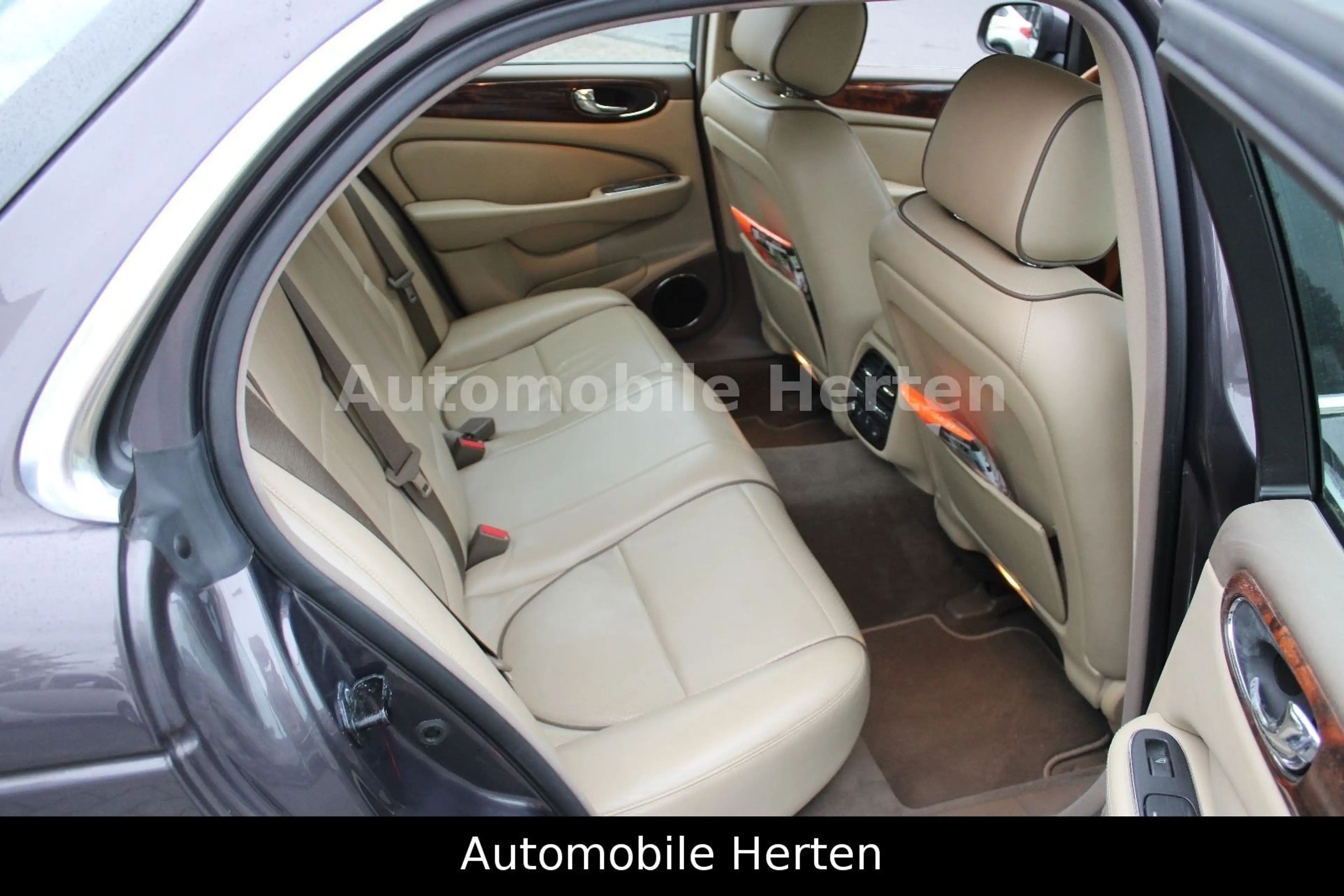 Jaguar XJ 2.7 D XJ6 Executive*2.HAND*TOPZUSTAND*VOLL* — photo 10
