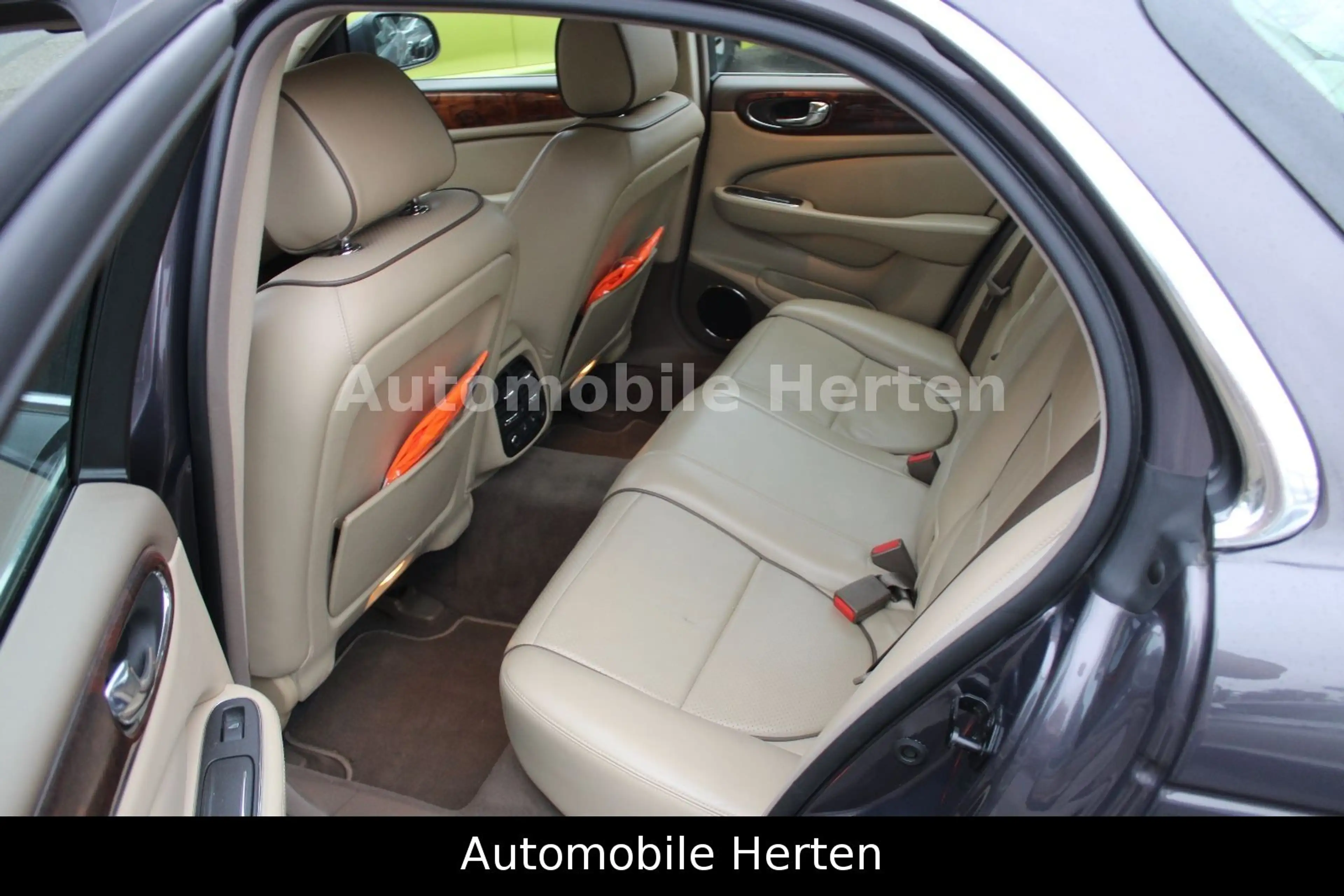 Jaguar XJ 2.7 D XJ6 Executive*2.HAND*TOPZUSTAND*VOLL* — photo 13