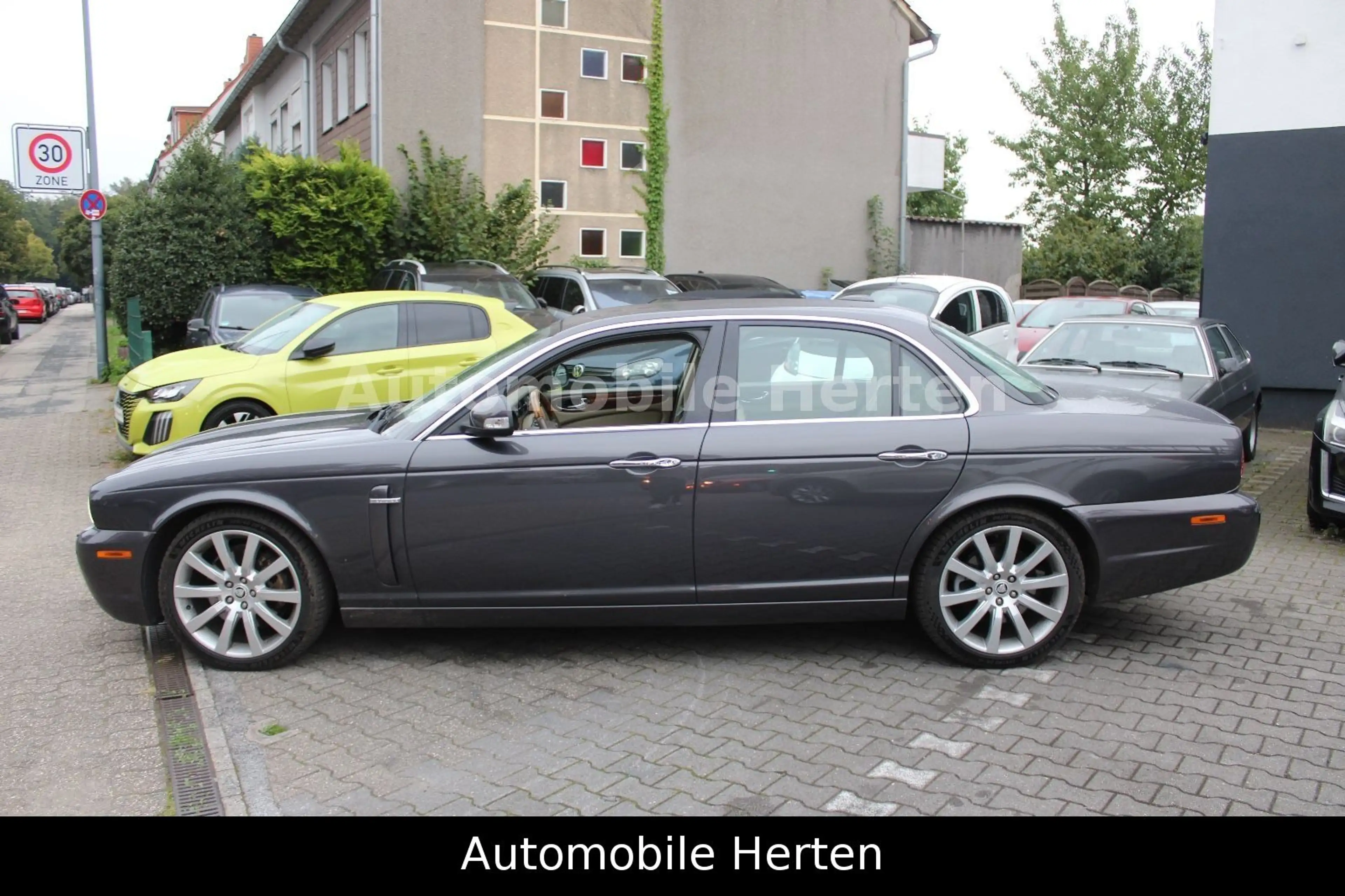 Jaguar XJ 2.7 D XJ6 Executive*2.HAND*TOPZUSTAND*VOLL* — photo 7