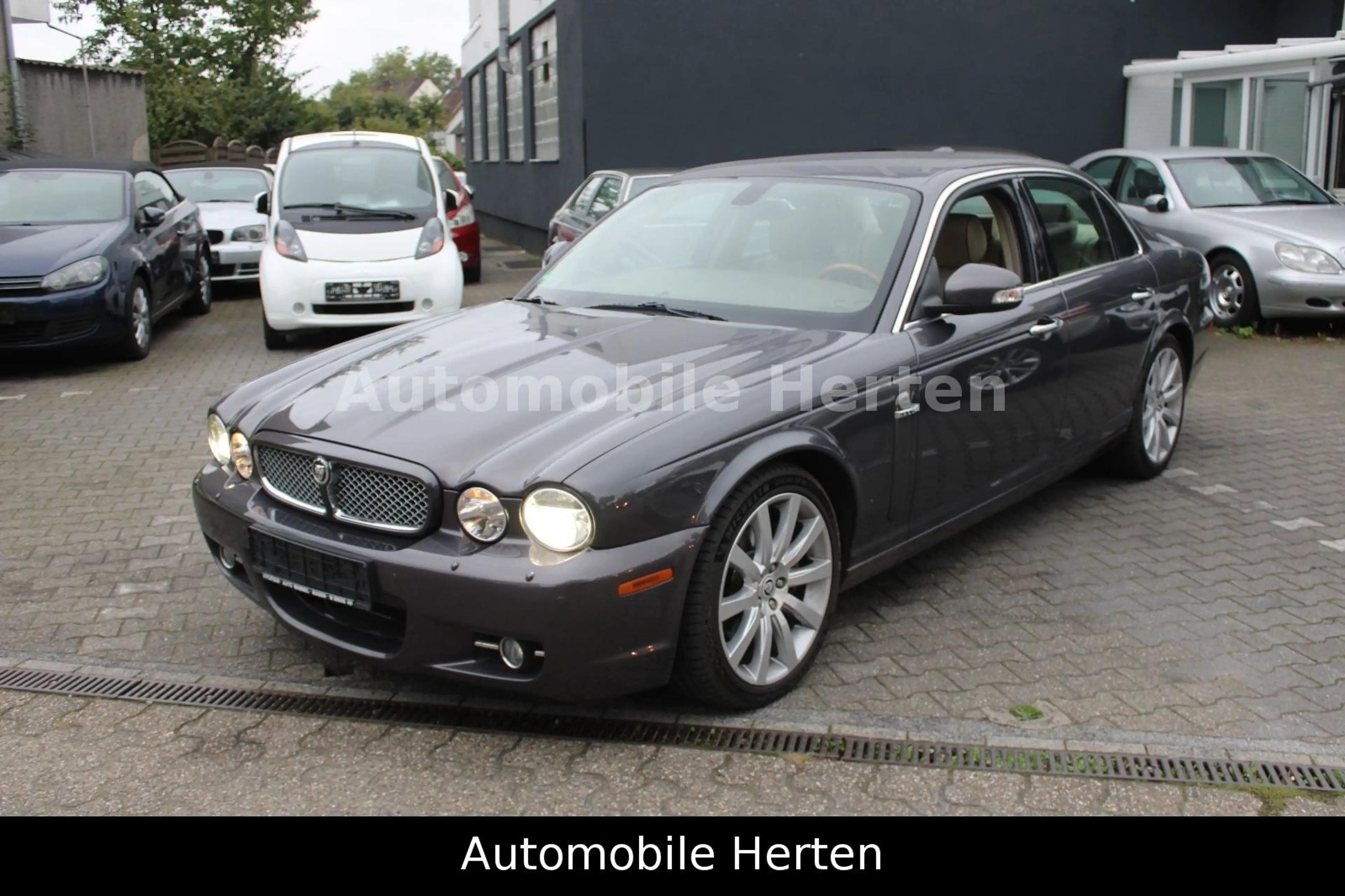 Jaguar XJ 2.7 D XJ6 Executive*2.HAND*TOPZUSTAND*VOLL*