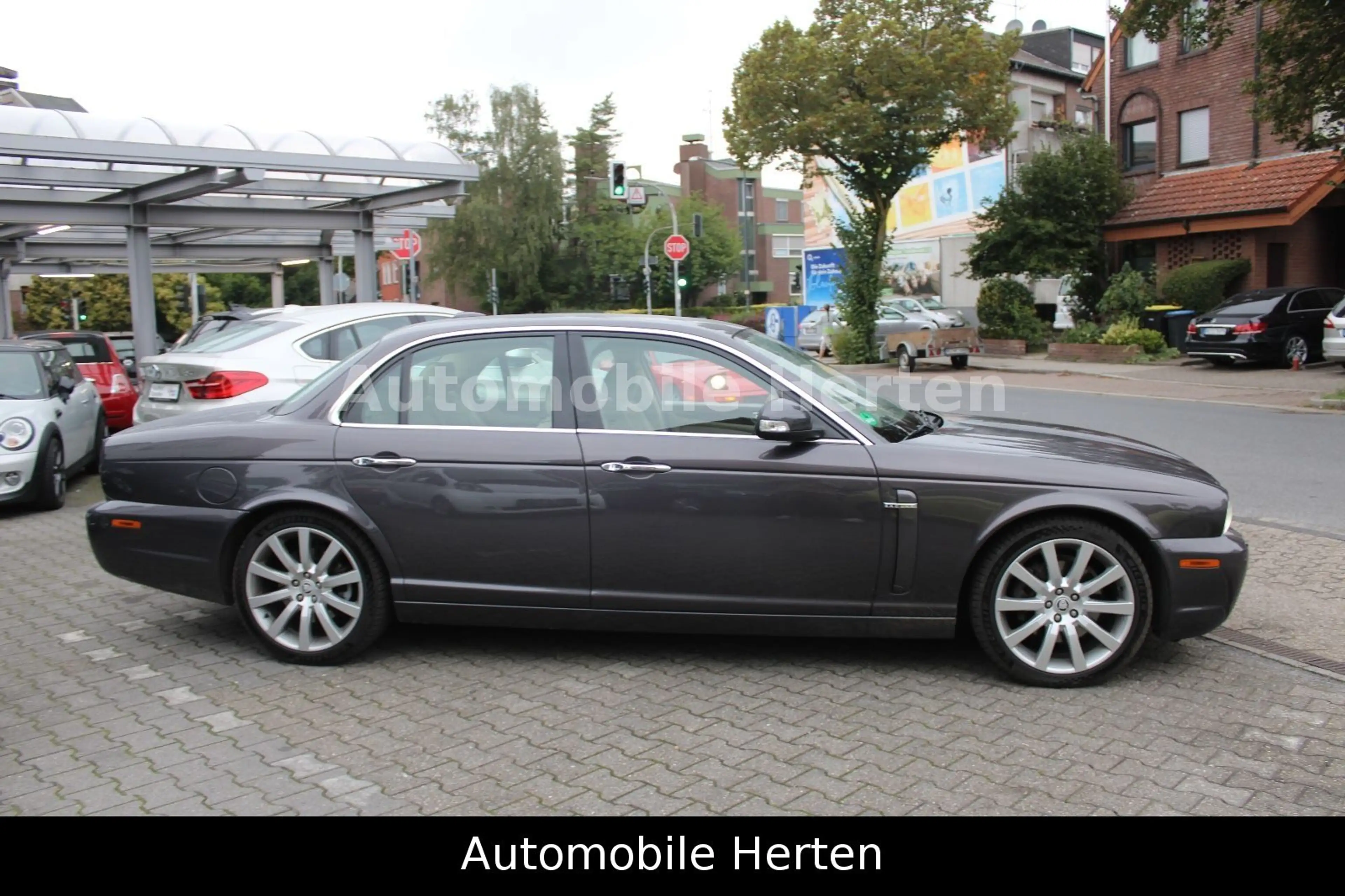 Jaguar XJ 2.7 D XJ6 Executive*2.HAND*TOPZUSTAND*VOLL* — photo 8
