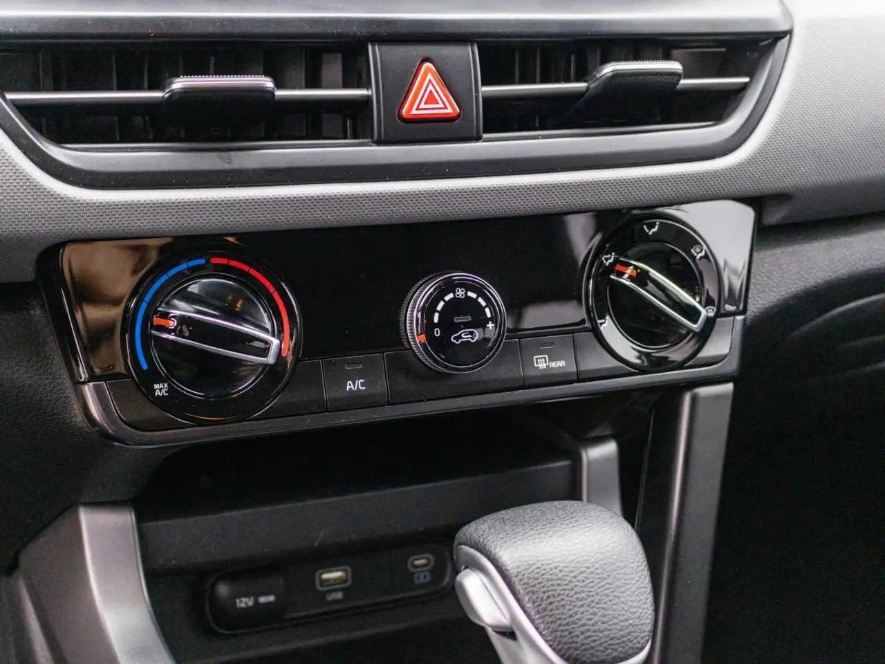 Kia Seltos снимка Kia Seltos