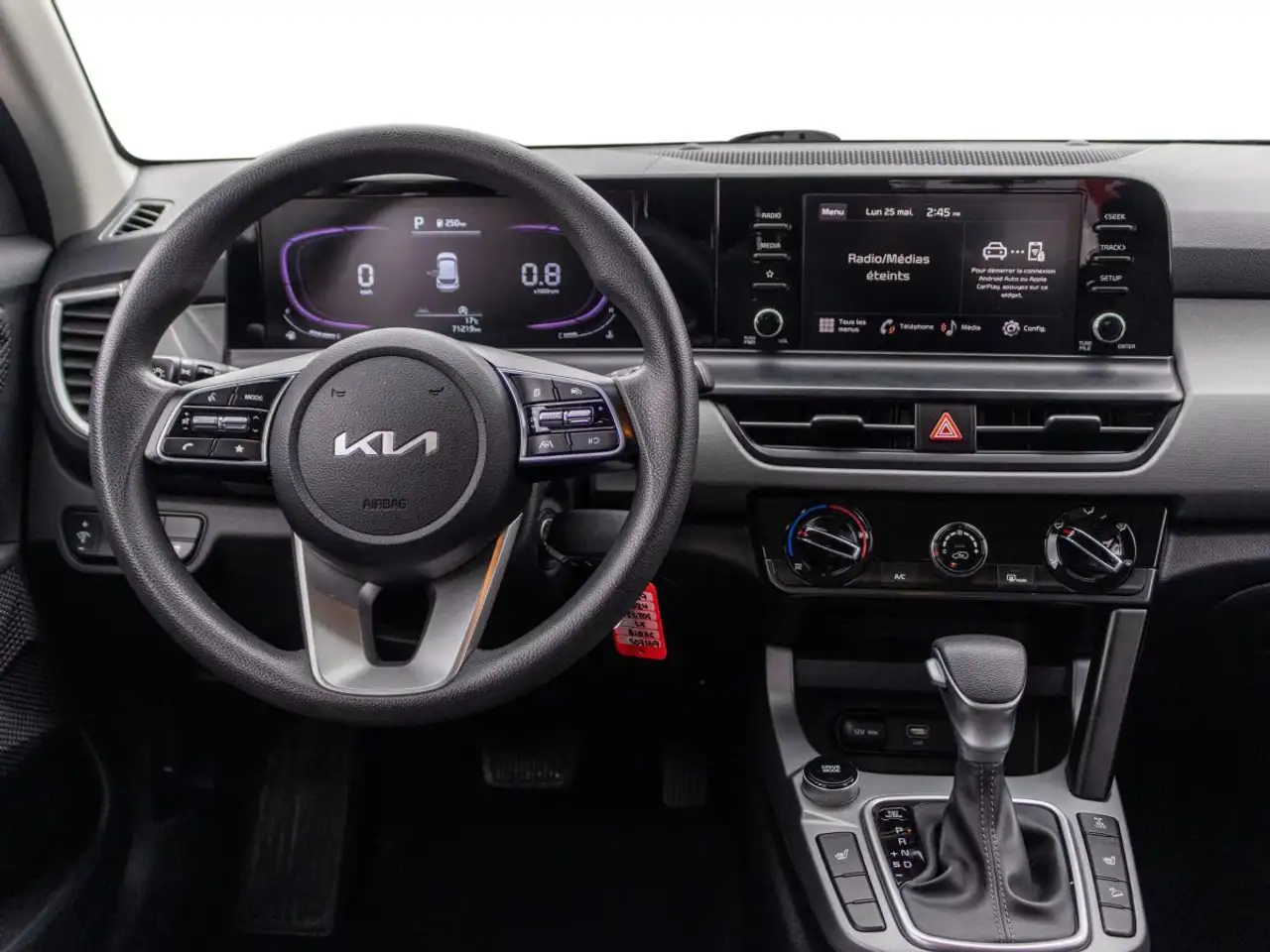 Kia Seltos снимка Kia Seltos