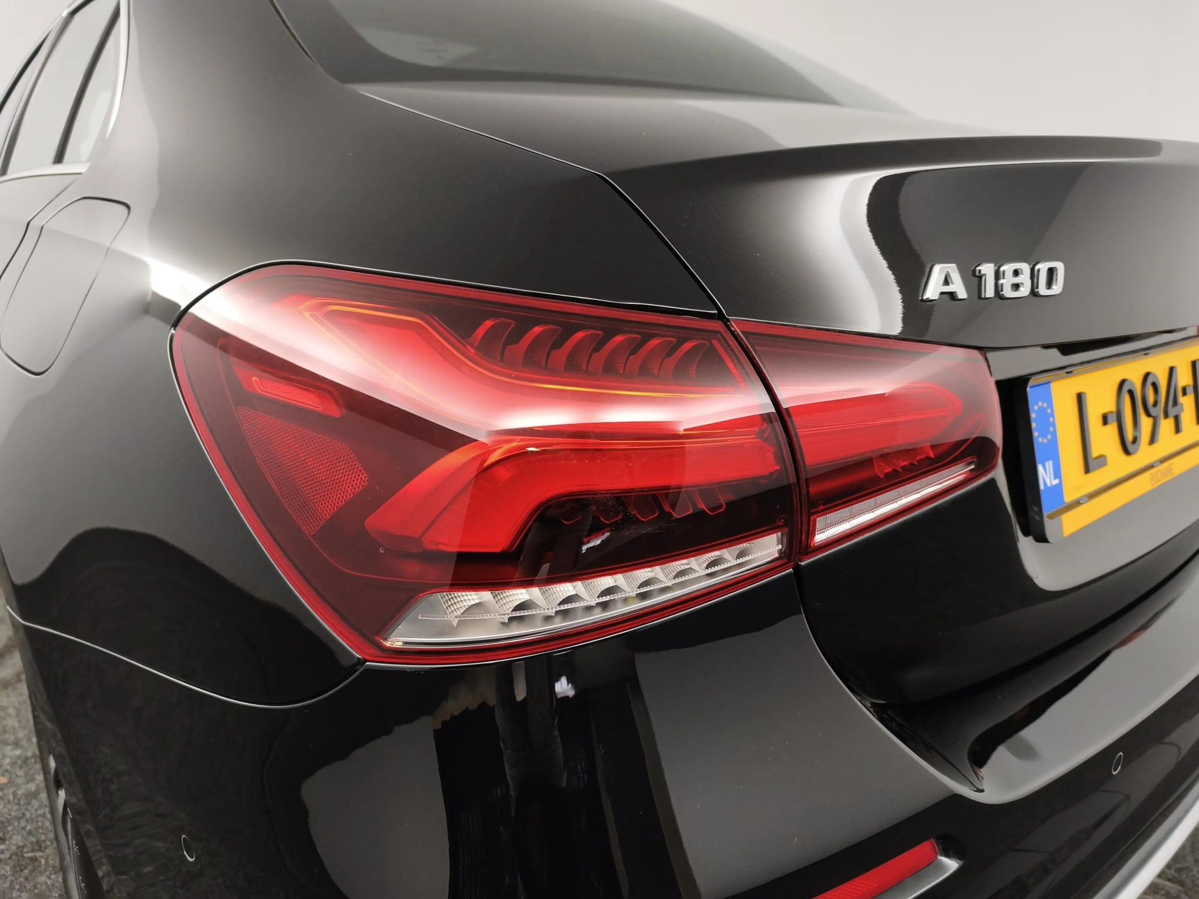 Mercedes-Benz A 180 Business Solution Luxury | Panoramadak | Leder | C — photo 30