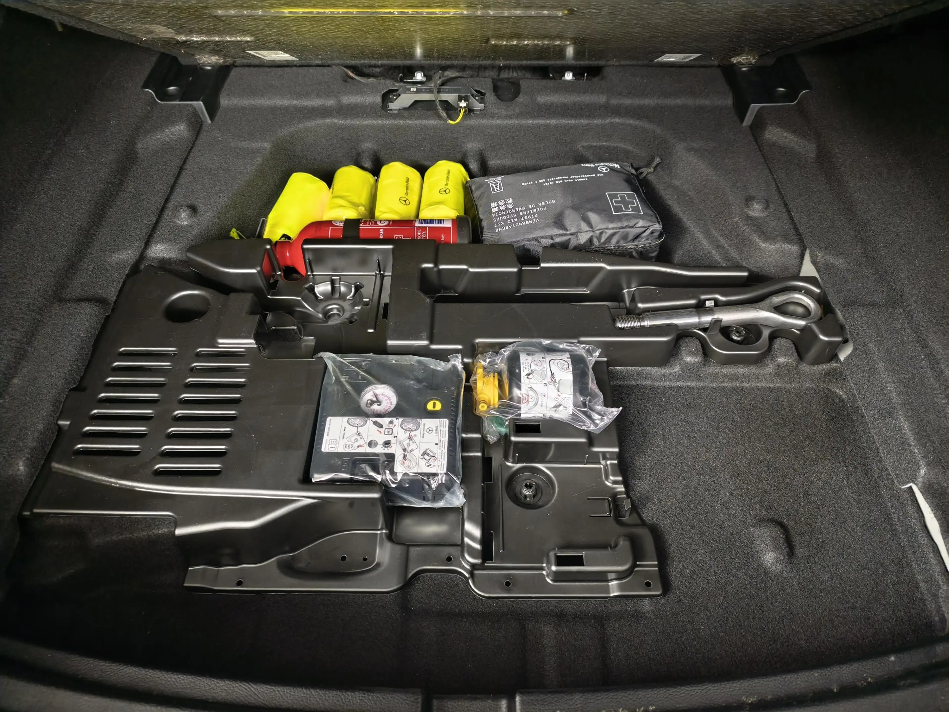 Mercedes-Benz A 180 Business Solution Luxury | Panoramadak | Leder | C — photo 29