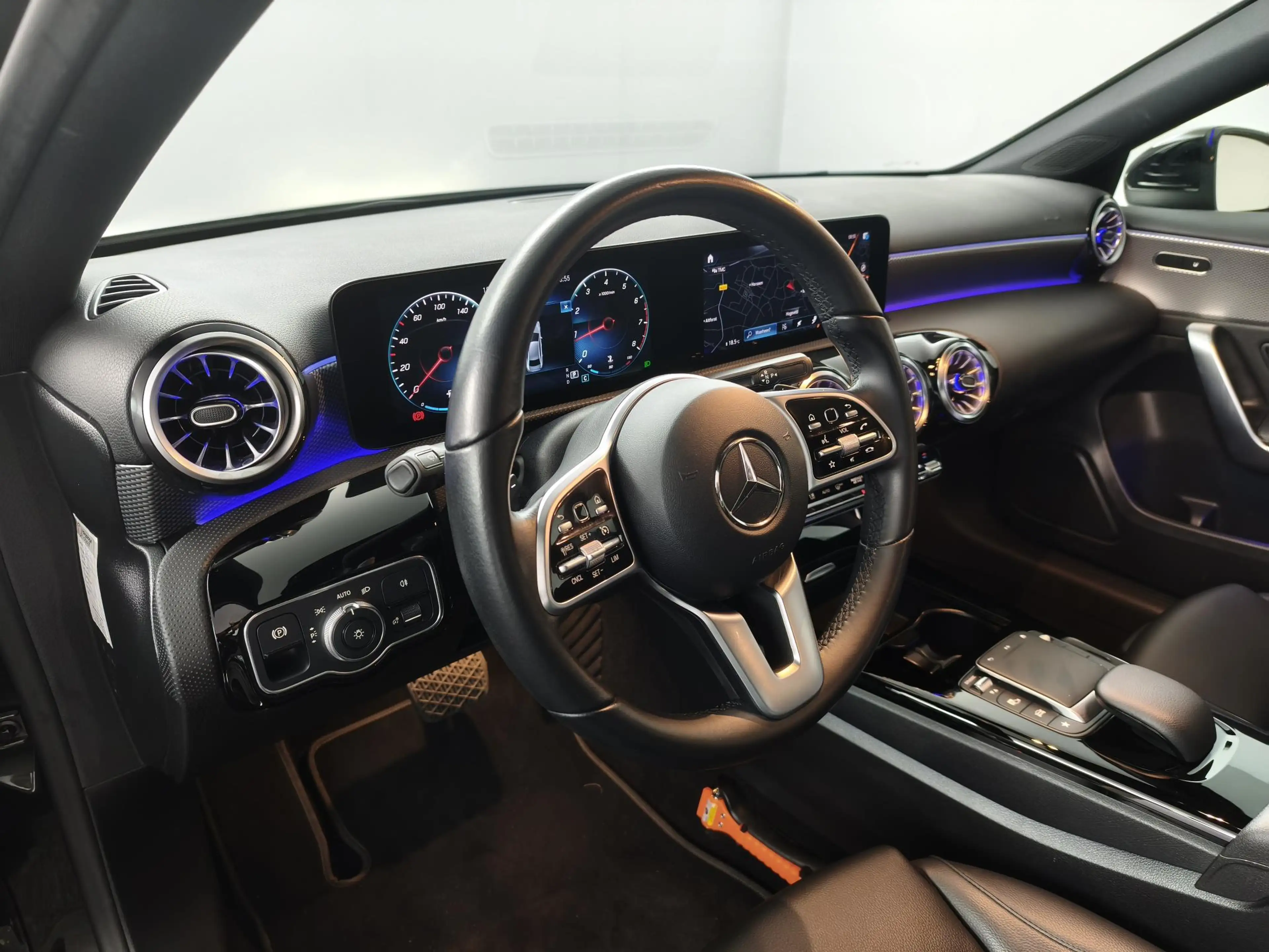 Mercedes-Benz A 180 Business Solution Luxury | Panoramadak | Leder | C — photo 25
