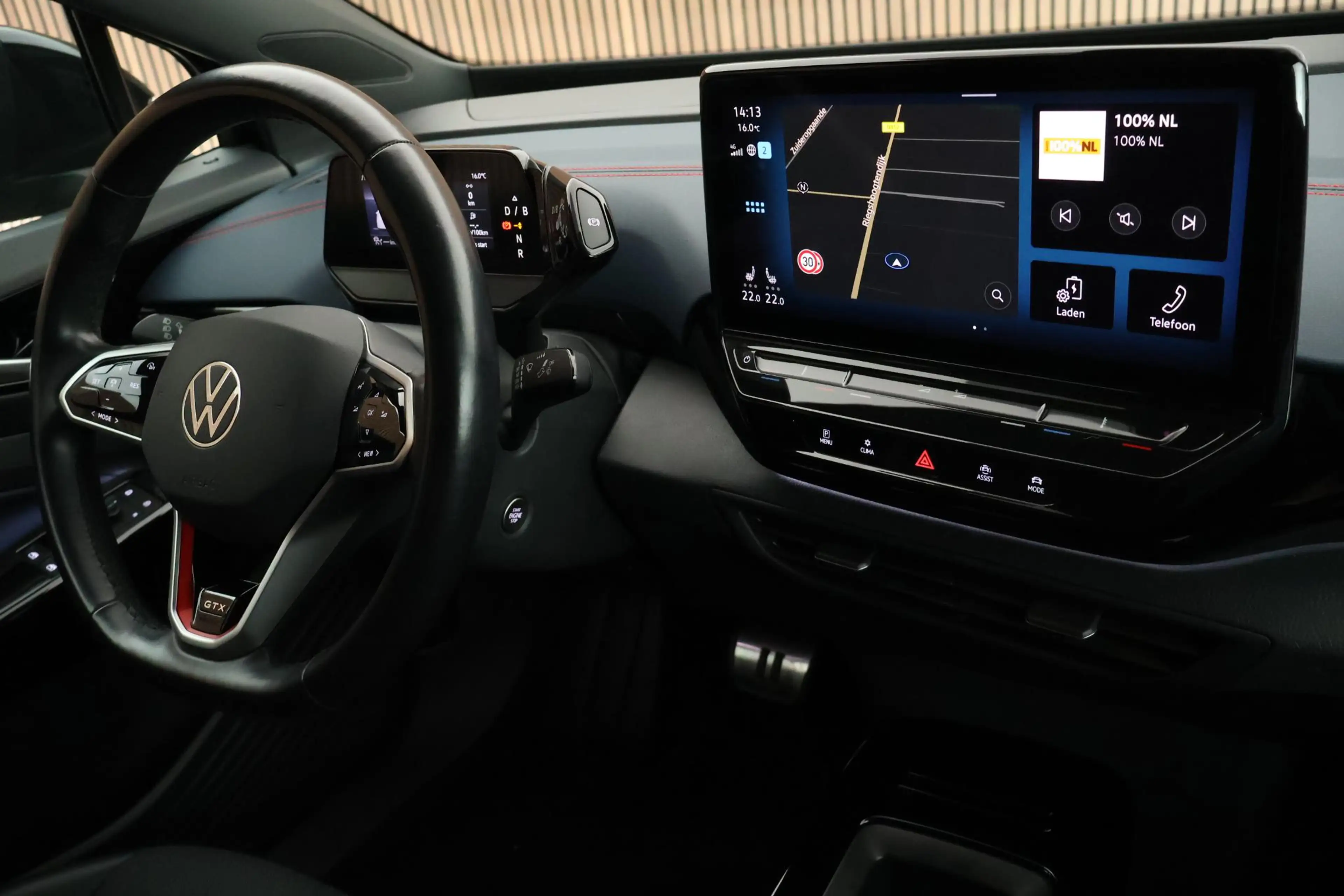Volkswagen ID.5 GTX 300pk 77 kWh SOH 90% Trekhaak Camera Stoelverw — photo 3