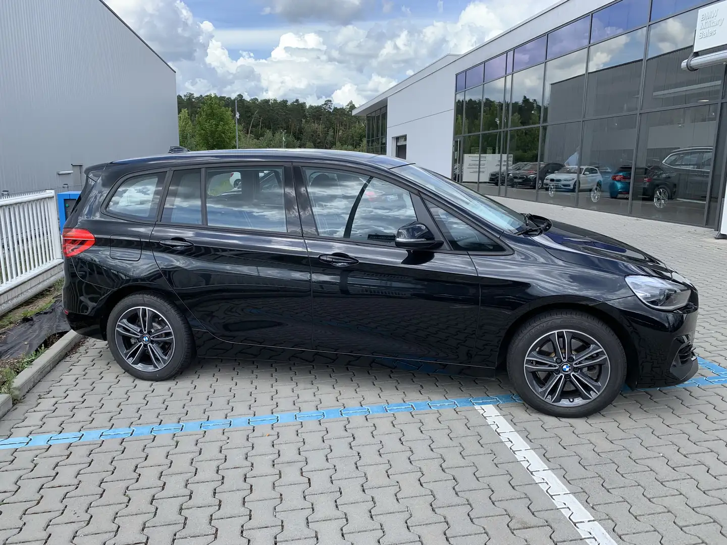 BMW 220 220 i Sport Line Schwarz - 1