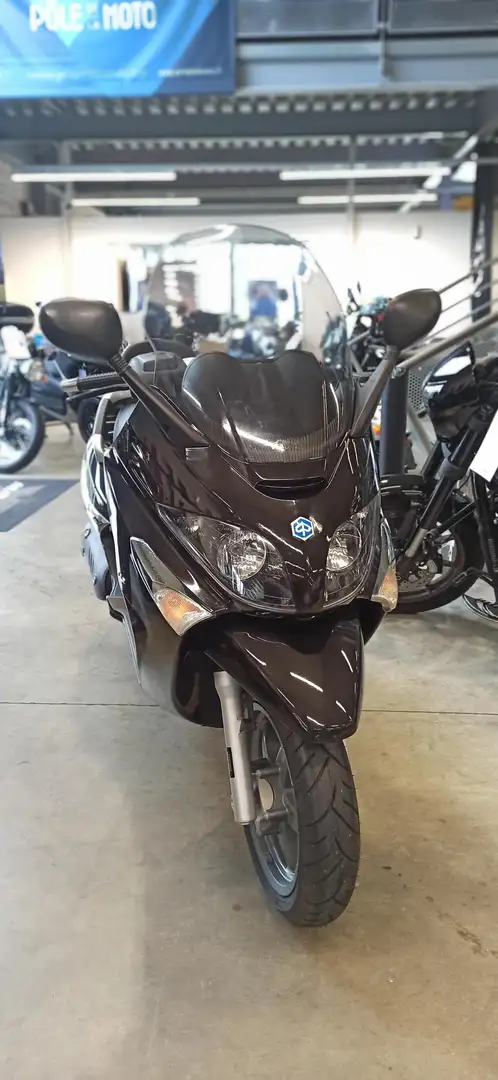 Piaggio XEvo 125 Nero - 1