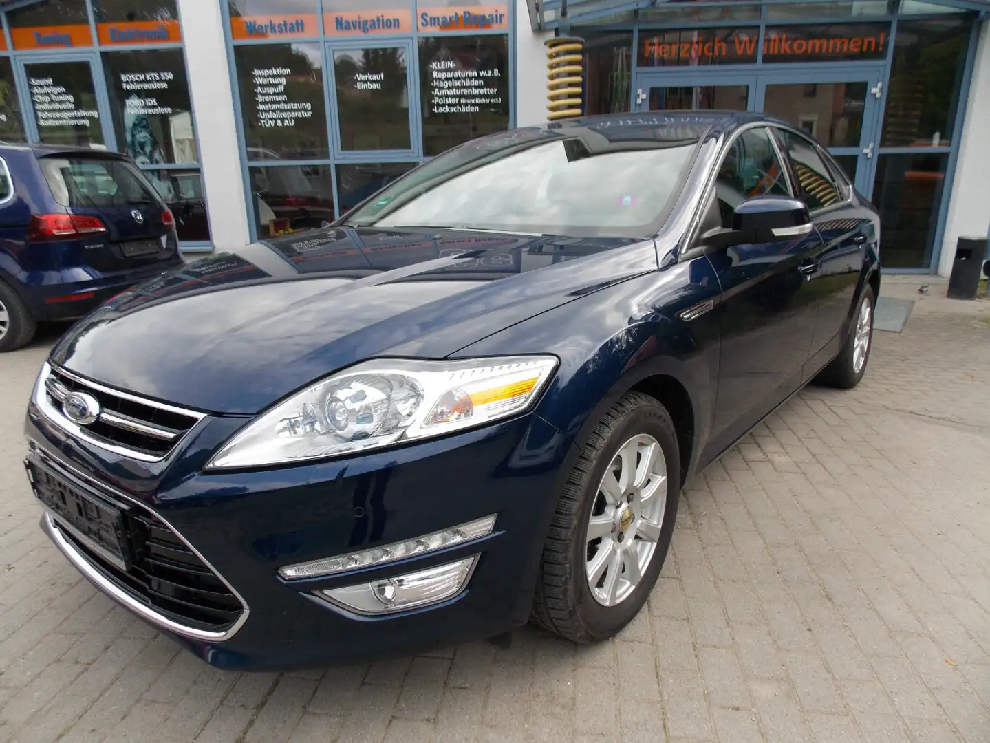 Ford Mondeo 1.6 Titanium"65000km" Navi Klimaaut. Bleu - 1