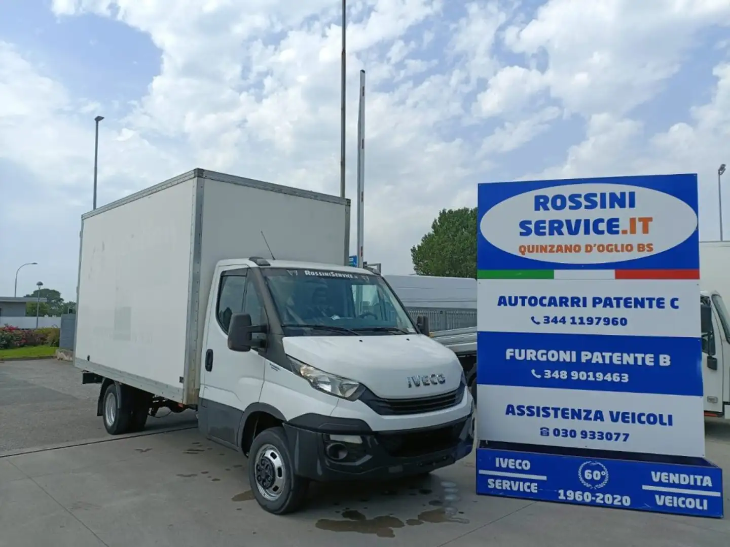Iveco Daily 35C14 2.3 FURGONE BOX Blanc - 1