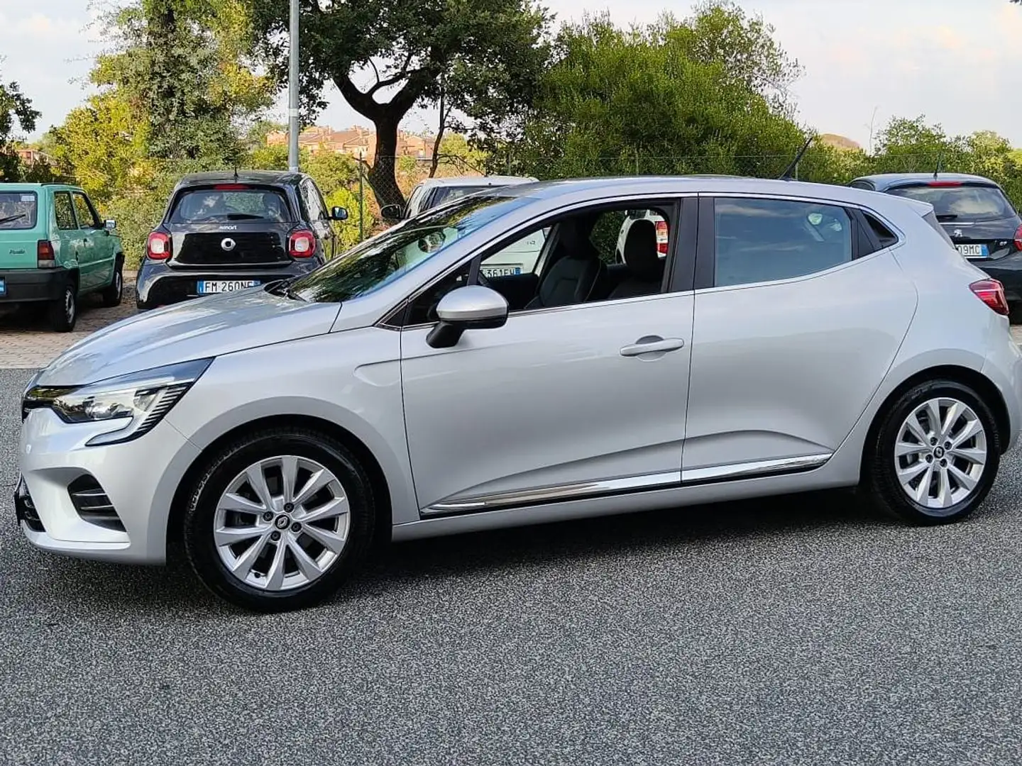 Renault Clio INTENS E-TECH Hybrid 140 Argento - 1
