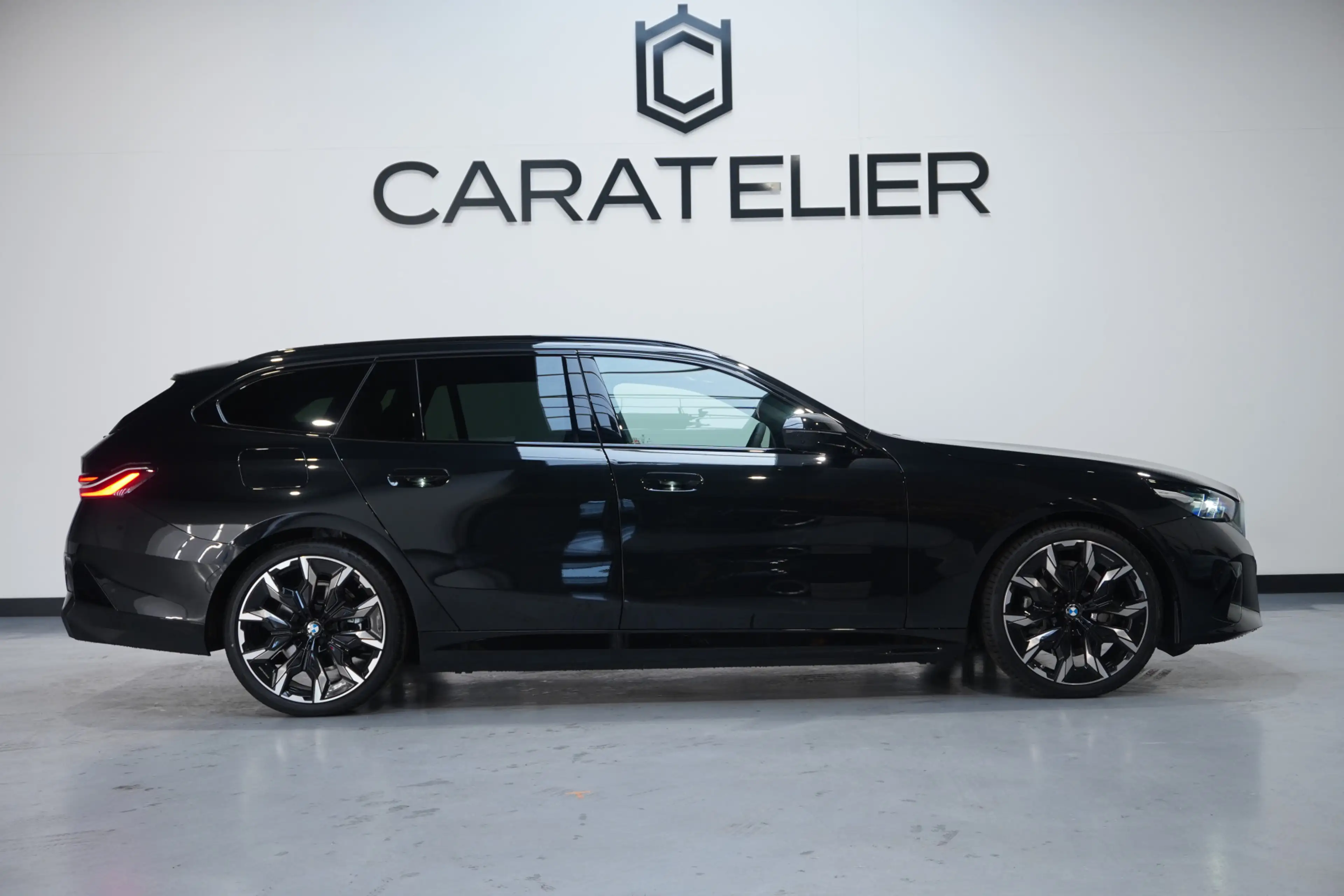BMW 530 5-serie Touring 530e / M-Sport / M Multifunctionel — photo 6