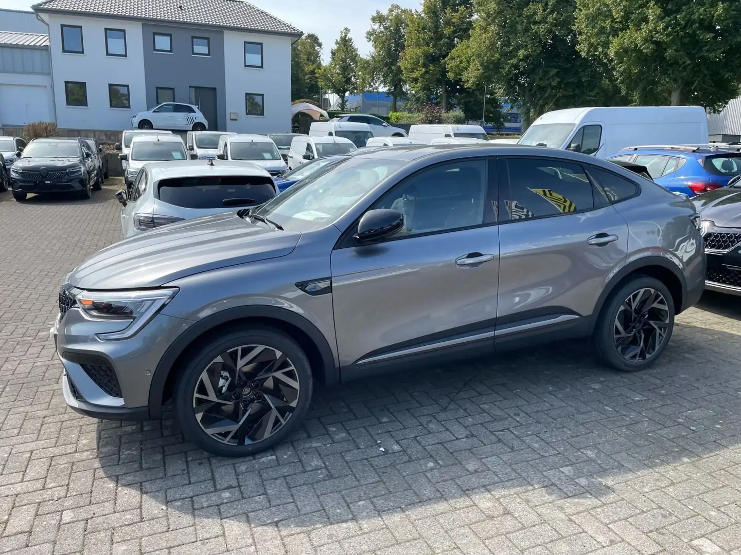Renault Arkana Esprit Alpine E-Tech Full Hybrid Grau - 2