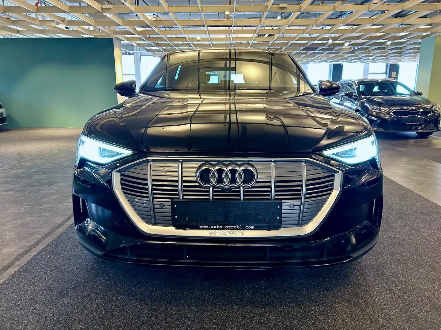 Audi e-tron 50 quattro 71kWh Business *SOH Test vorhanden* Schwarz - 2
