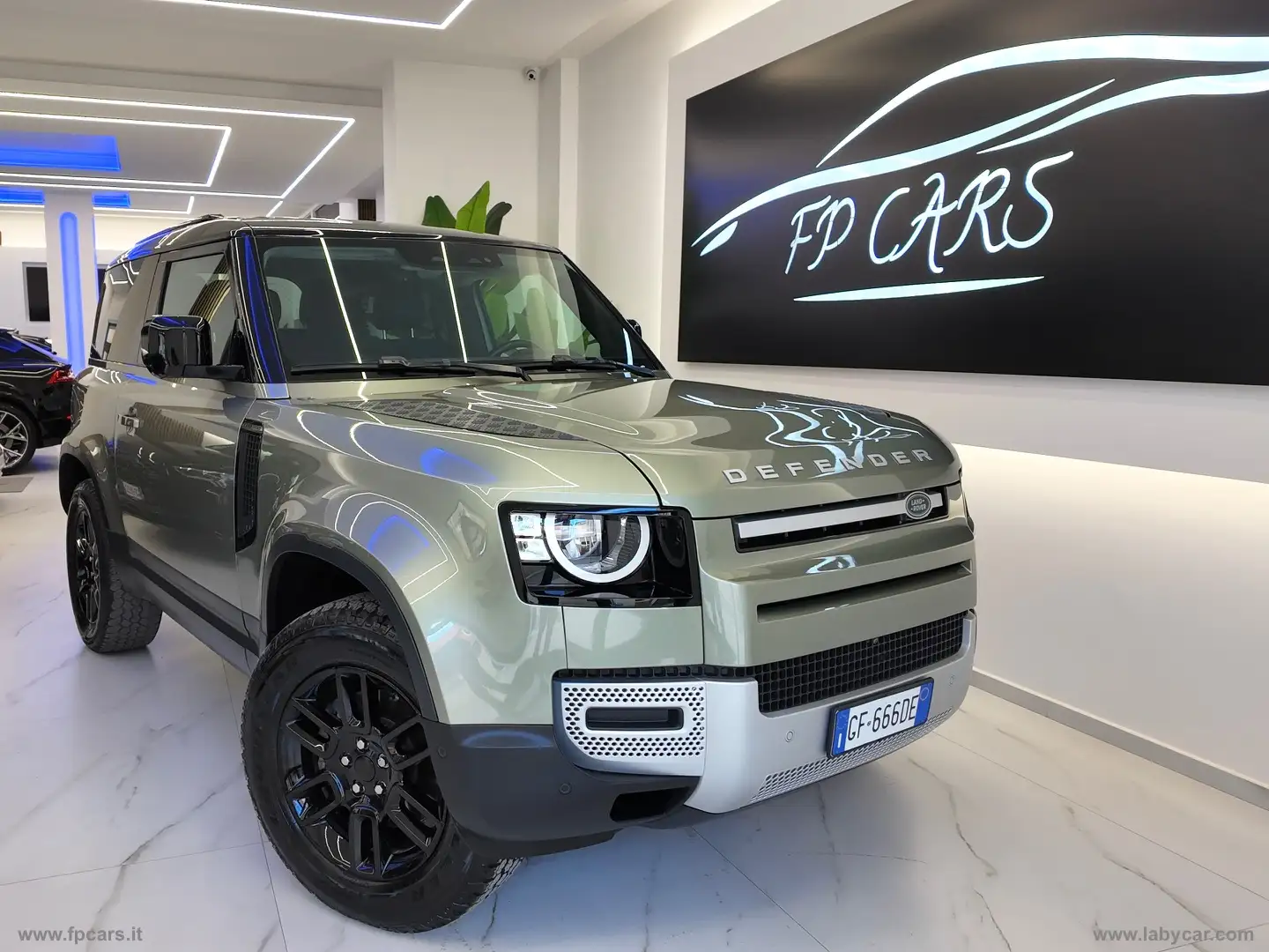 Land Rover Defender 90 3.0D I6 250 CV Dynamic HSE - 1