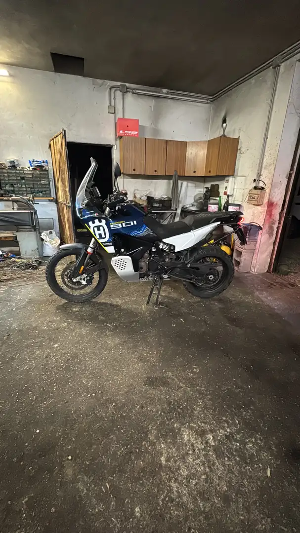 Husqvarna Norden 901 expedition - 1