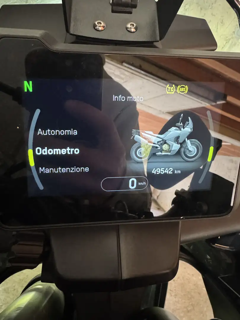 Husqvarna Norden 901 expedition - 2