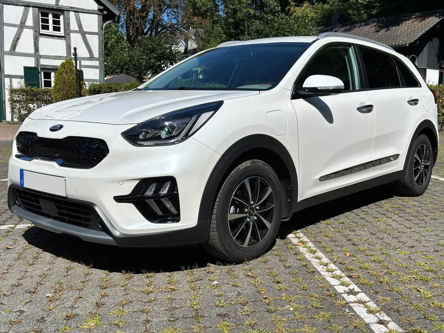 Kia Niro Niro Plug-In Hybrid 1.6 GDI PHEV 2WD Spirit Biały - 1